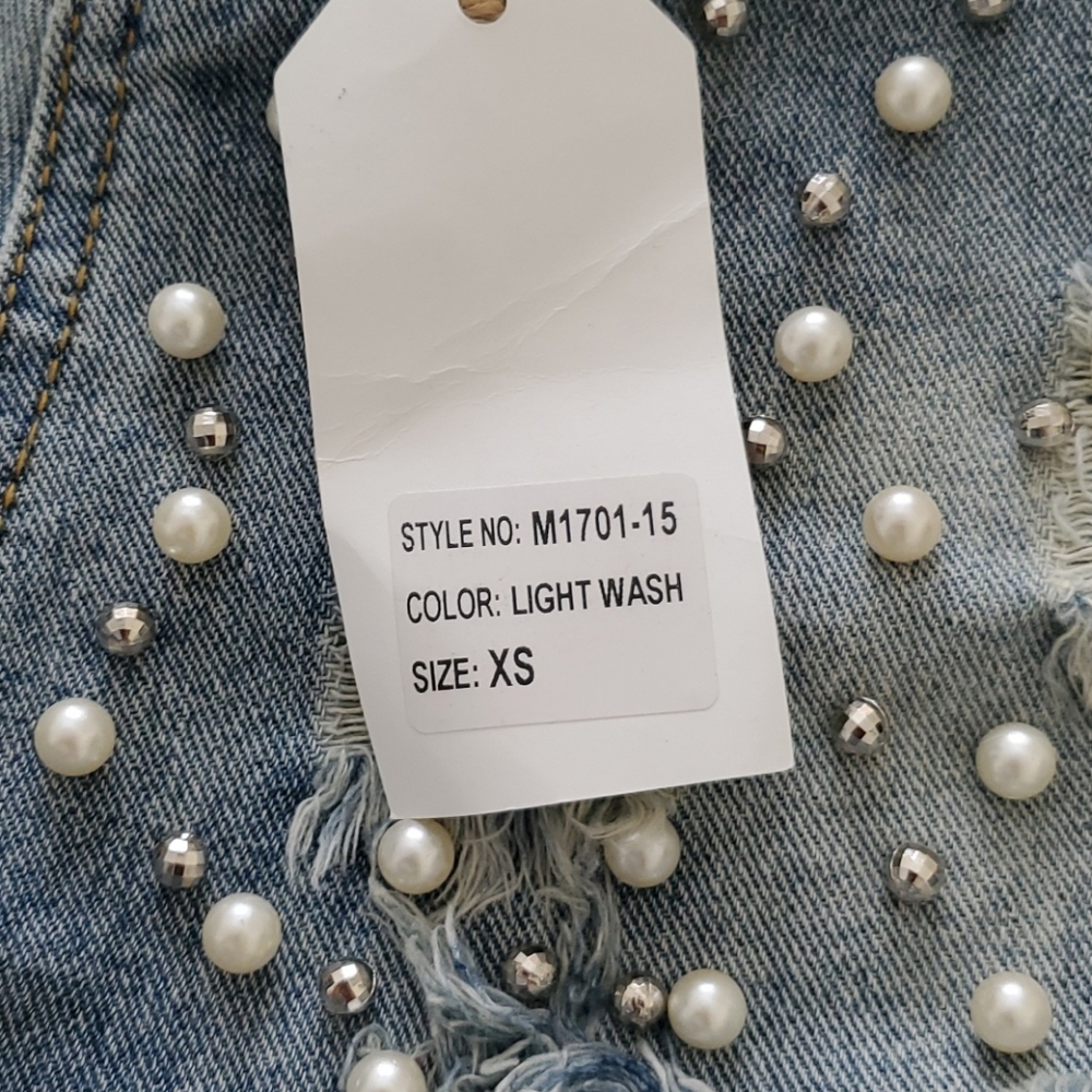 Pearl denim shorts - Picture 2 of 4